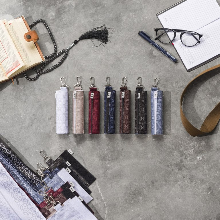 DS Modest – MURI Motif Handheld Travel Prayer Mat